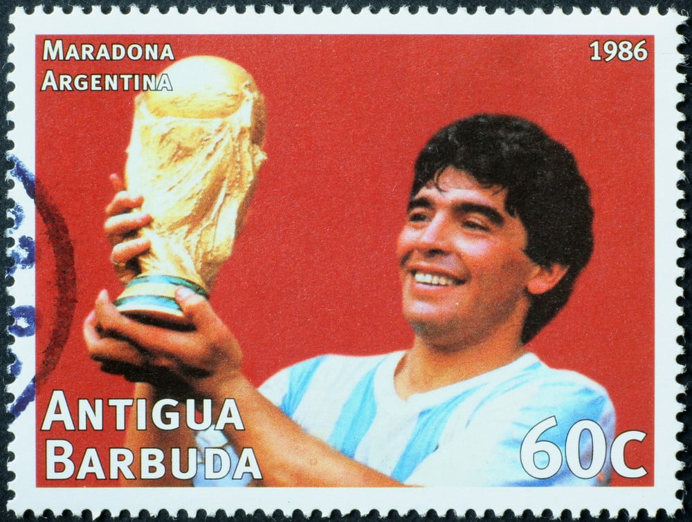تصویر: https://technonameh.ir/wp-content/uploads/2022/02/Biography-of-Diego-Maradona-Nicknamed-God-2.jpg
