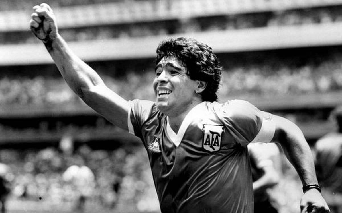تصویر: https://technonameh.ir/wp-content/uploads/2022/02/Biography-of-Diego-Maradona-Nicknamed-God-3.jpg