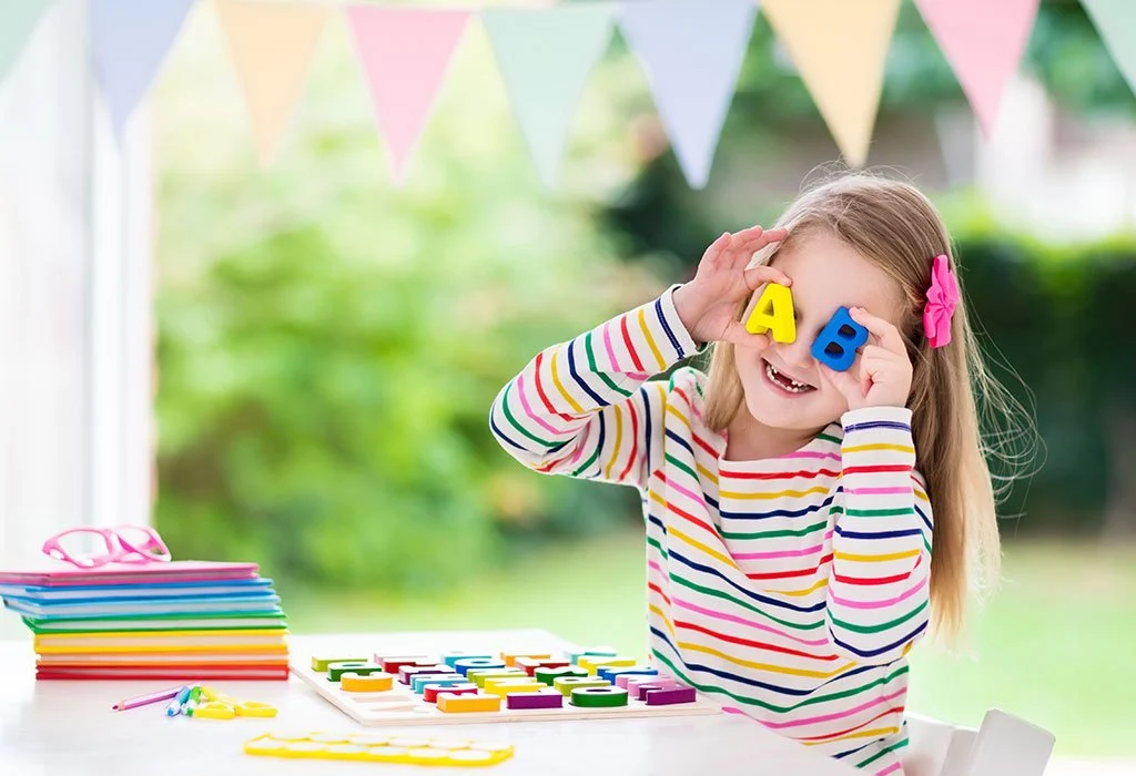 مزایای یادگیری زبان انگلیسی برای کودکان