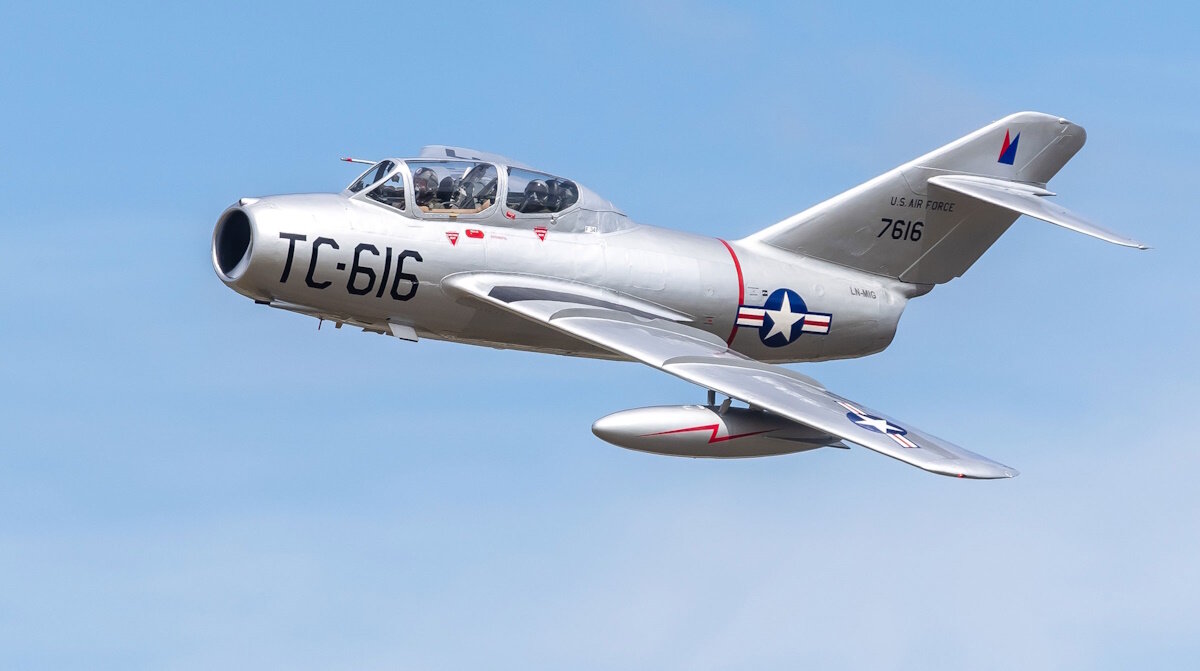 جنگنده MiG-15