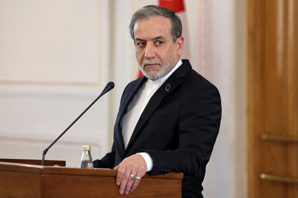 عراقچی: ایران، از هیچ کوششی جهت کاهش تنش میان کشورهای همسایه فروگذار نخواهد کرد