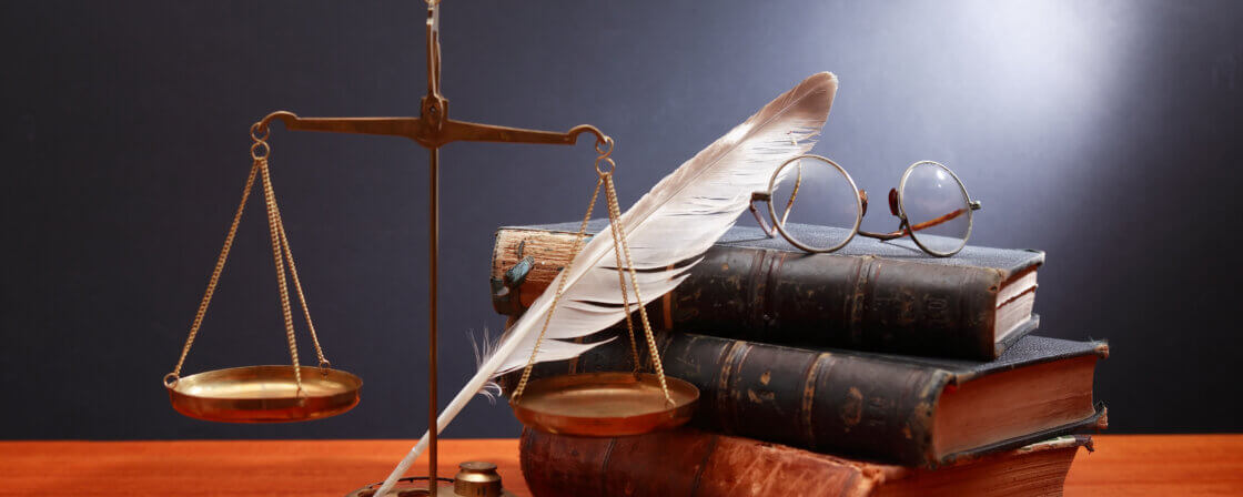 منابع ثانویه (غیررسمی و تفسیری) حقوق – عمق‌بخشی به فهم حقوق